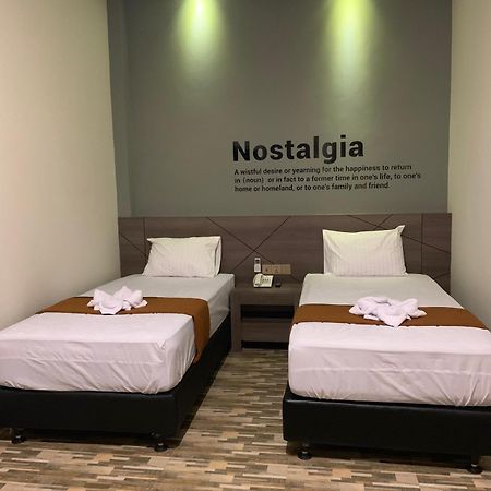 Bless Hotels Sintang Eksteriør bilde