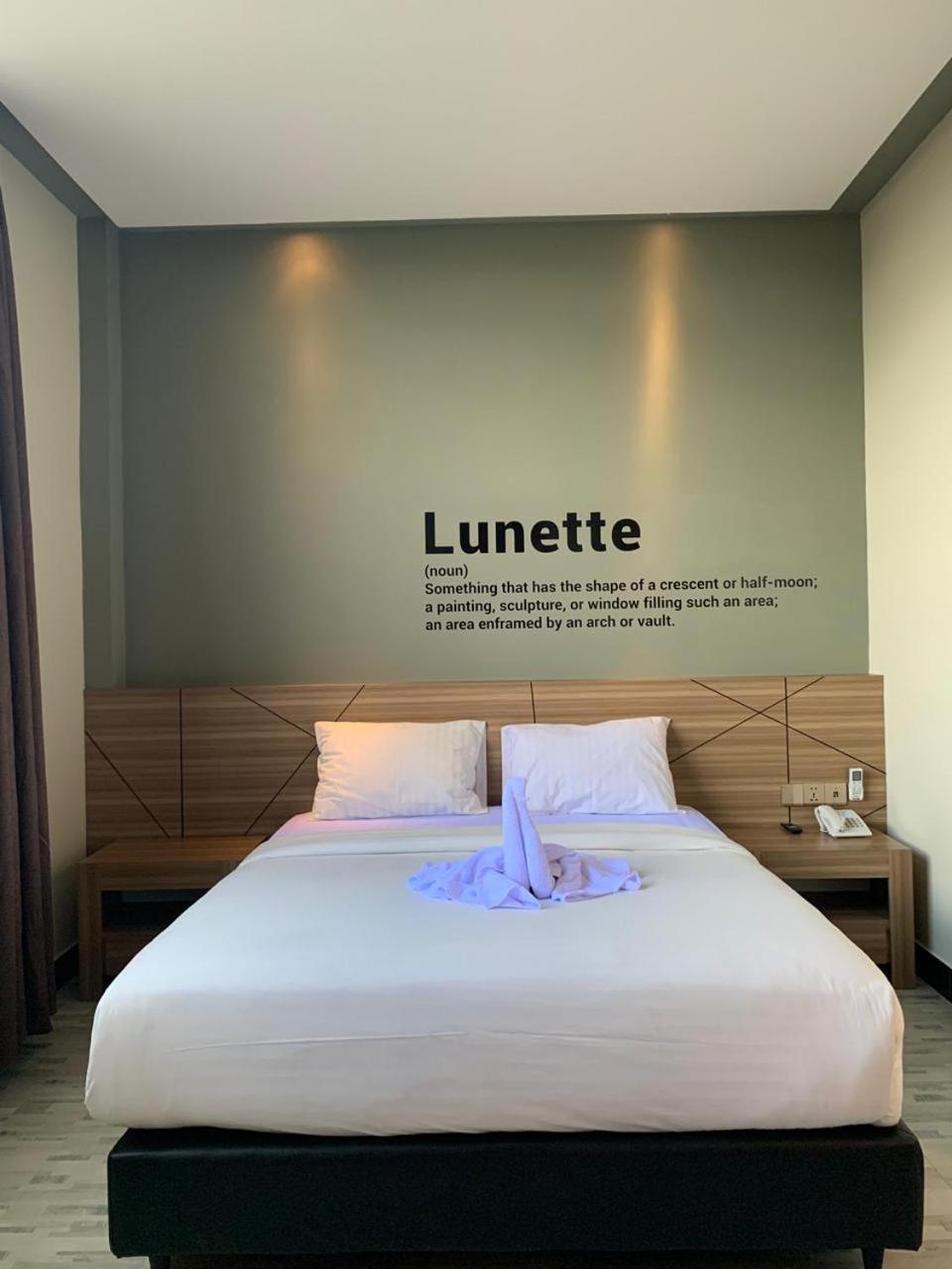 Bless Hotels Sintang Eksteriør bilde